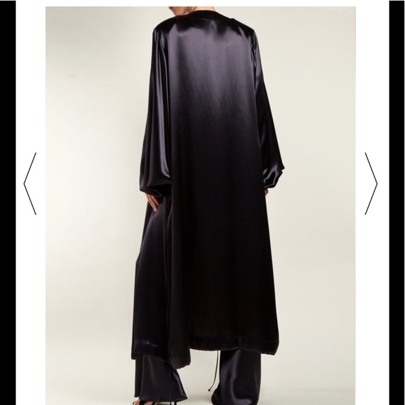 THE ROW 
Impu satin robe - Picture 2 of 8
